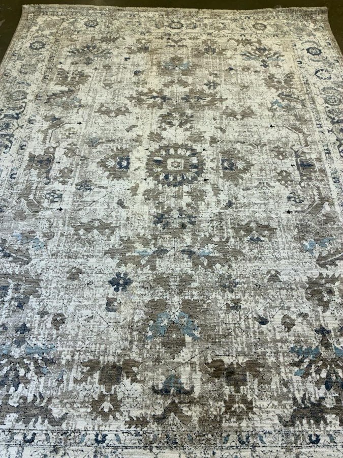 Garden Palace — Antique Cream